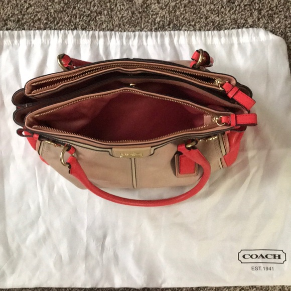 Coach Leather Purse - Picture 6 of 6